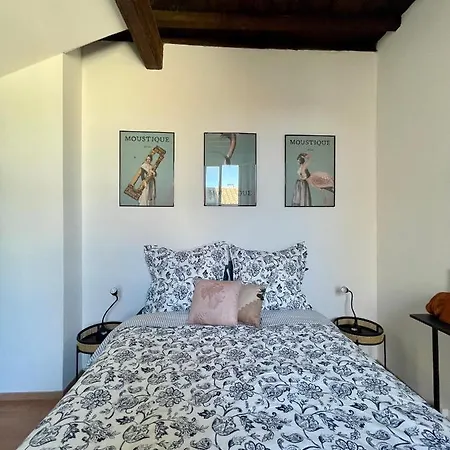 Appartement Duplex De Charme 80m2 Au Coeur D'arles, 2
