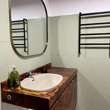 Apartment Duplex De Charme 80m2 Au Coeur D'arles, 2 Arles